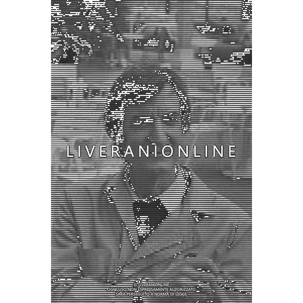 NEG-RETROSPETTIVA CARLO LIZZANI REGISTA NELLA FOTO CARLO LIZZANI REGISTA A CANNES NELL\'ANNO 1983 AG ALDO LIVERANI SAS 