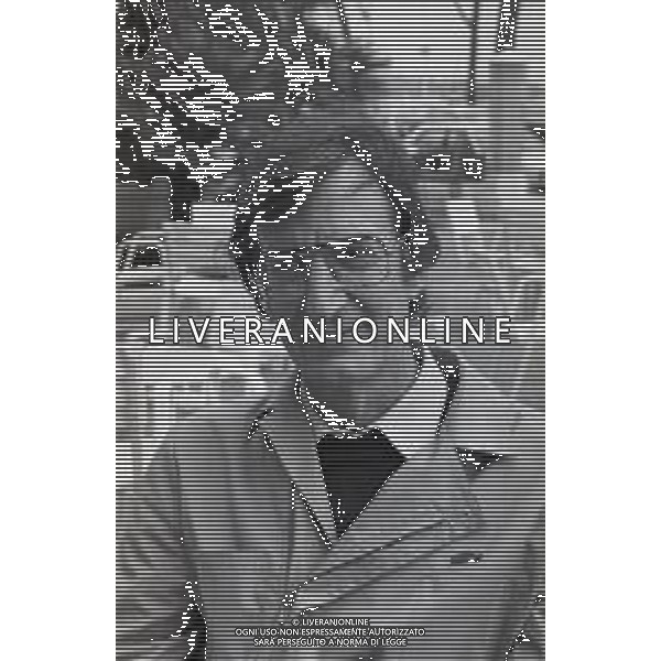 NEG-RETROSPETTIVA CARLO LIZZANI REGISTA NELLA FOTO CARLO LIZZANI REGISTA A CANNES NELL\'ANNO 1983 AG ALDO LIVERANI SAS 