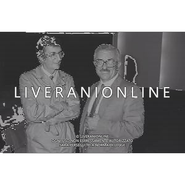 NEG-RETROSPETTIVA CARLO LIZZANI REGISTA NELLA FOTO CARLO LIZZANI REGISTA A VENEZIA NELL\'ANNO 1981 CON GIUSEPPE GALASSO PRESIDENTE DELLA BIENNALE DI VENEZIA AG ALDO LIVERANI SAS 