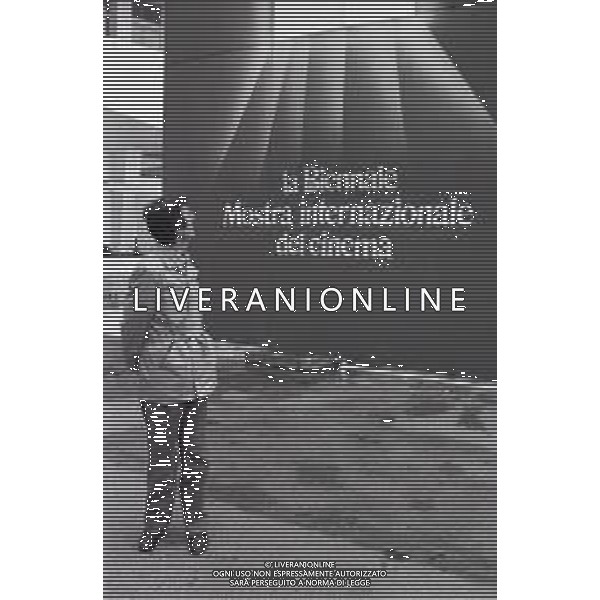 NEG-RETROSPETTIVA CARLO LIZZANI REGISTA NELLA FOTO CARLO LIZZANI REGISTA A VENEZIA NELL\'ANNO 1981 AG ALDO LIVERANI SAS 