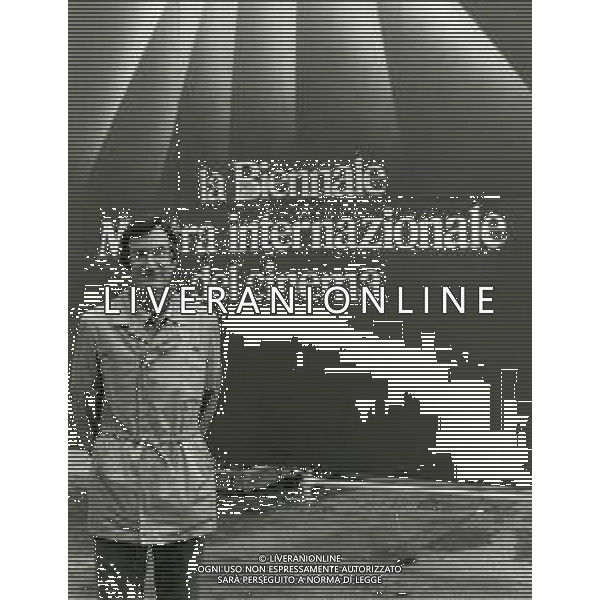 NEG-RETROSPETTIVA CARLO LIZZANI REGISTA NELLA FOTO CARLO LIZZANI REGISTA A VENEZIA NELL\'ANNO 1981  AG ALDO LIVERANI SAS  
