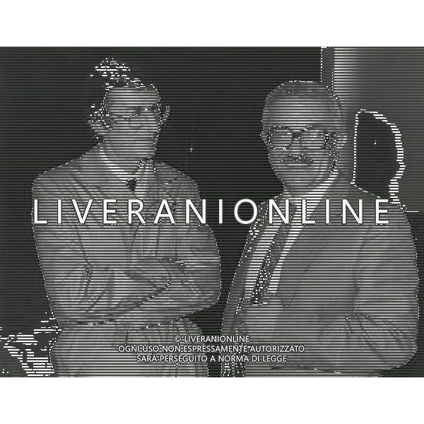 NEG-RETROSPETTIVA CARLO LIZZANI REGISTA NELLA FOTO CARLO LIZZANI REGISTA A VENEZIA NELL\'ANNO 1981 CON GIUSEPPE GALASSO PRESIDENTE DELLA BIENNALE DI VENEZIA AG ALDO LIVERANI SAS  