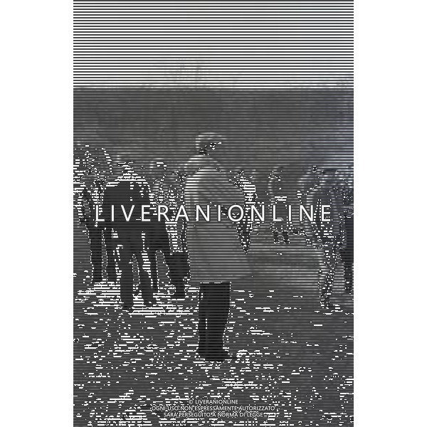 NEG-RETROSPETTIVA CARLO LIZZANI REGISTA NELLA FOTO CARLO LIZZANI REGISTA DEL FILM “IL PROCESSO DI VERONA“ NELL\'ANNO 1963 AG ALDO LIVERANI SAS