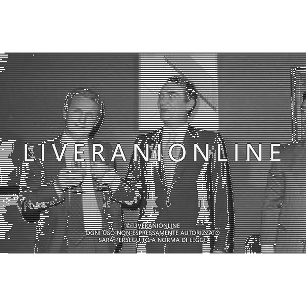 NEG- RETROSPETTIVA GIOVANNI TRAPATTONI ALLENATORE INTER NELLA FOTO GIOVANNI TRAPATTONI CON IL PRESIDENTE ERNESTO PELLEGRINI ALLA SUA PRESENTAZIONE COME NUOVO ALLENATORE INTER CALCIO NELL’ANNO 1986 AG ALDO LIVERANI SAS