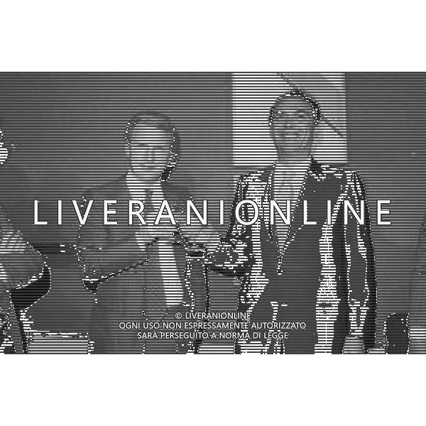 NEG- RETROSPETTIVA GIOVANNI TRAPATTONI ALLENATORE INTER NELLA FOTO GIOVANNI TRAPATTONI CON IL PRESIDENTE ERNESTO PELLEGRINI ALLA SUA PRESENTAZIONE COME NUOVO ALLENATORE INTER CALCIO NELL’ANNO 1986 AG ALDO LIVERANI SAS