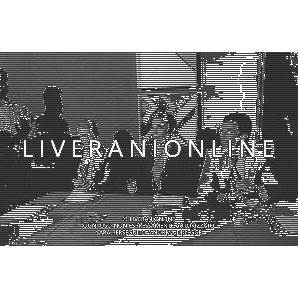 NEG- RETROSPETTIVA GIOVANNI TRAPATTONI ALLENATORE INTER NELLA FOTO GIOVANNI TRAPATTONI CON IL PRESIDENTE ERNESTO PELLEGRINI ALLA SUA PRESENTAZIONE COME NUOVO ALLENATORE INTER CALCIO NELL’ANNO 1986 AG ALDO LIVERANI SAS