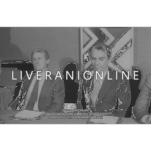 NEG- RETROSPETTIVA GIOVANNI TRAPATTONI ALLENATORE INTER NELLA FOTO GIOVANNI TRAPATTONI CON IL PRESIDENTE ERNESTO PELLEGRINI ALLA SUA PRESENTAZIONE COME NUOVO ALLENATORE INTER CALCIO NELL’ANNO 1986 AG ALDO LIVERANI SAS