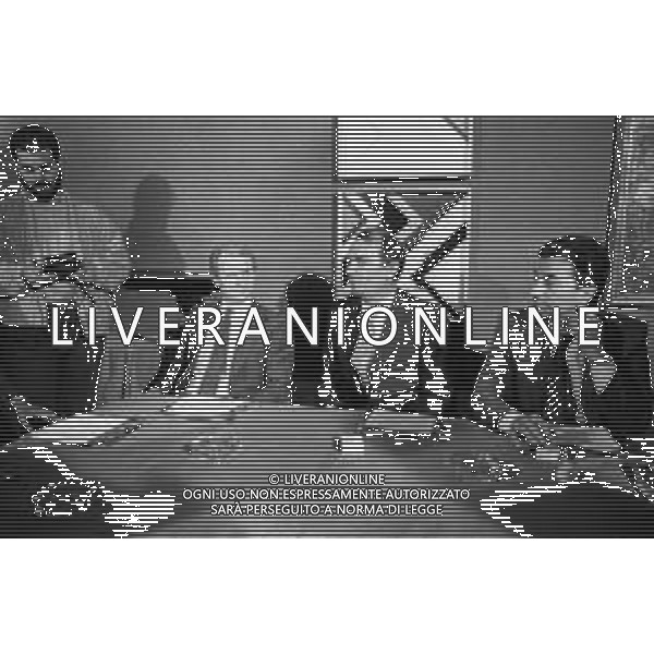 NEG- RETROSPETTIVA GIOVANNI TRAPATTONI ALLENATORE INTER NELLA FOTO GIOVANNI TRAPATTONI CON IL PRESIDENTE ERNESTO PELLEGRINI ALLA SUA PRESENTAZIONE COME NUOVO ALLENATORE INTER CALCIO NELL’ANNO 1986 AG ALDO LIVERANI SAS