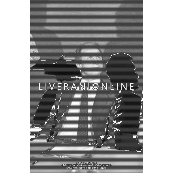 NEG- RETROSPETTIVA GIOVANNI TRAPATTONI ALLENATORE INTER NELLA FOTO GIOVANNI TRAPATTONI CON IL PRESIDENTE ERNESTO PELLEGRINI ALLA SUA PRESENTAZIONE COME NUOVO ALLENATORE INTER CALCIO NELL’ANNO 1986 AG ALDO LIVERANI SAS