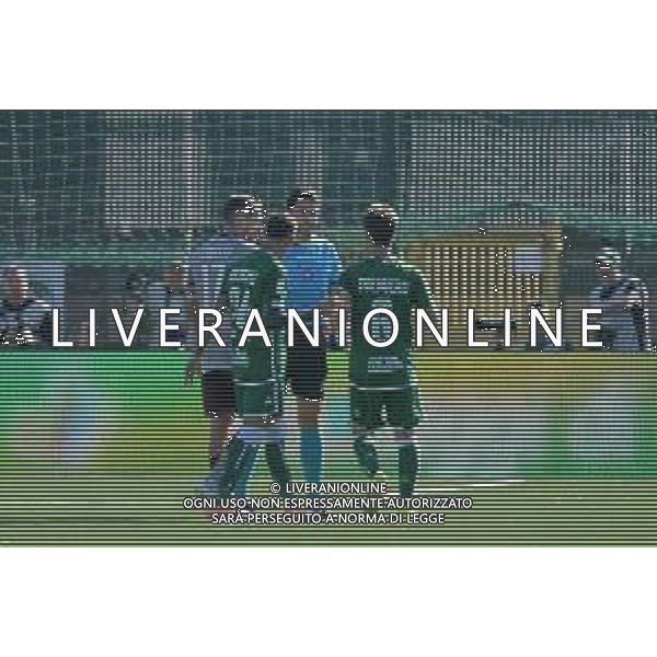 01 11 2025 - Avellino. Stadio Partenio-Lombardi. Serie BKT. Avellino-Reggiana Nella foto arbitro Luca Massimi richiamato al VAR Foto Giuseppe Cuozzo/Agenzia Liverani Aldo Sas