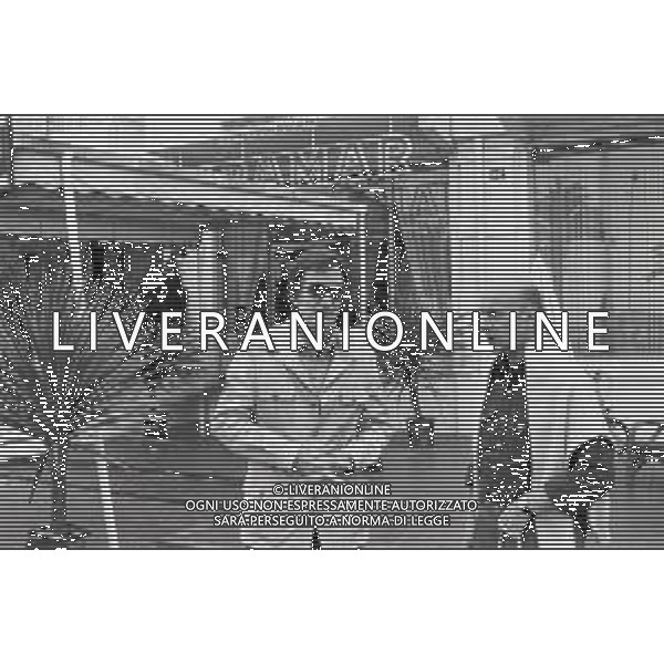 NEG-RETROSPETTIVA CARLO LIZZANI REGISTA NELLA FOTO CARLO LIZZANI REGISTA A CANNES NELL\'ANNO 1981 AG ALDO LIVERANI SAS 