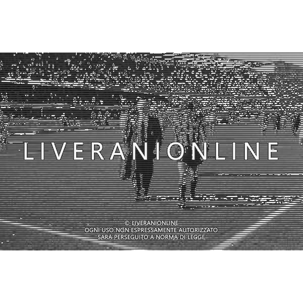 NEG- RETROSPETTIVA GIOVANNI TRAPATTONI ALLENATORE INTER NELLA FOTO GIOVANNI TRAPATTONI IN CAMPO CON VINCENZO SCIFO NELL’ANNO 1987-1988 AG ALDO LIVERANI SAS