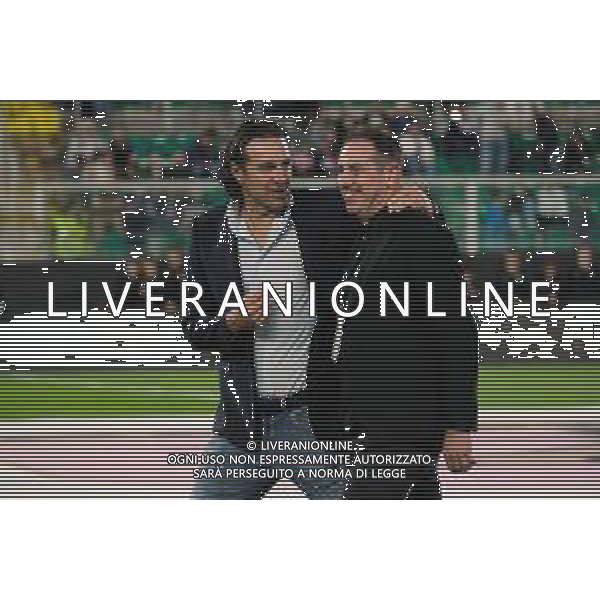 Palermo, Italia, 1 novembre 2025. Stadio Renzo Barbera, Palermo vs Pescara, match valido per il campionato di Serie B 2025/2026. Nella foto: Luca Toni e Lamberto Zauli ©Federico Serra - AGENZIA ALDO LIVERANI SAS