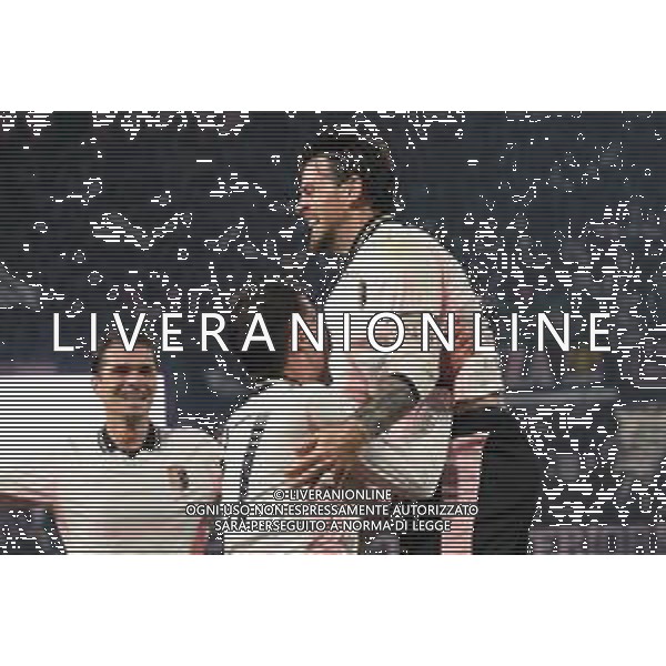 Palermo, Italia, 1 novembre 2025. Stadio Renzo Barbera, Palermo vs Pescara, match valido per il campionato di Serie B 2025/2026. Nella foto: Esultanza Niccolo’ Pierozzi (Palermo FC) e Matteo Brunori (Palermo FC) ©Federico Serra - AGENZIA ALDO LIVERANI SAS