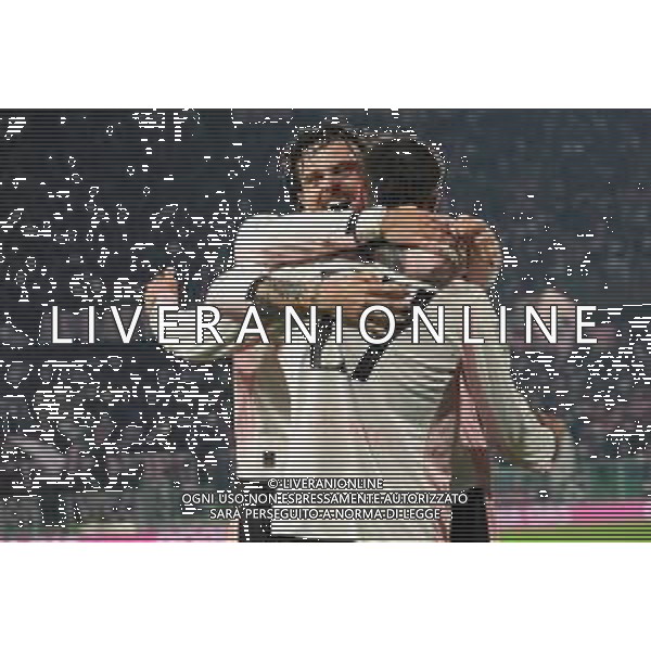 Palermo, Italia, 1 novembre 2025. Stadio Renzo Barbera, Palermo vs Pescara, match valido per il campionato di Serie B 2025/2026. Nella foto: Esultanza Niccolo’ Pierozzi (Palermo FC) e Matteo Brunori (Palermo FC) ©Federico Serra - AGENZIA ALDO LIVERANI SAS