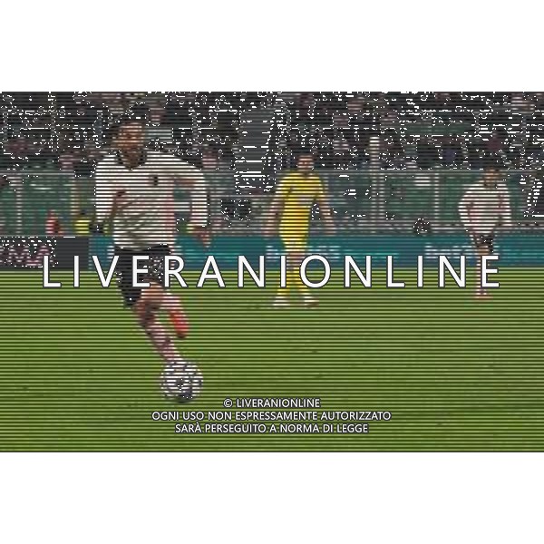 Palermo, Italy, 1 November 2025. Renzo Barbera Stadium, Palermo vs Pescara, match valid for the 2025/2026 Serie B championship. In the photo: Bartosz Bereszynski (Palermo FC) ©Federico Serra - AGENZIA ALDO LIVERANI SAS