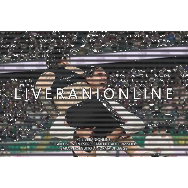 Palermo, Italia, 1 novembre 2025. Stadio Renzo Barbera, Palermo vs Pescara, match valido per il campionato di Serie B 2025/2026. Nella foto: Esultanza Matteo Brunori (Palermo FC) e Pietro Ceccaroni (Palermo FC) ©Federico Serra - AGENZIA ALDO LIVERANI SAS