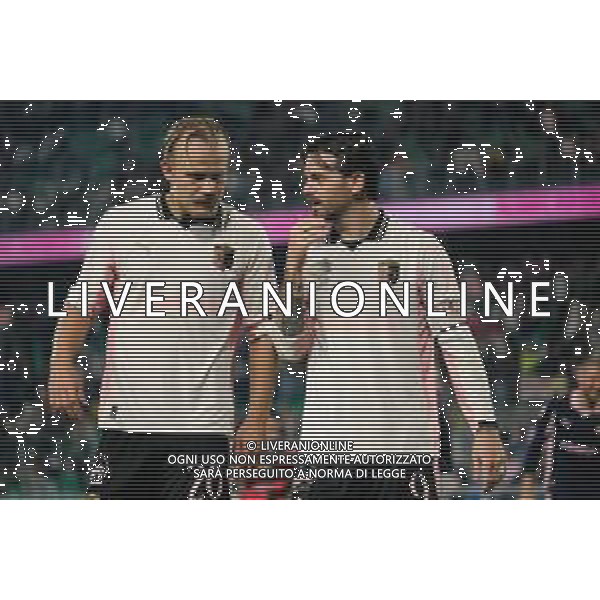 Palermo, Italia, 1 novembre 2025. Stadio Renzo Barbera, Palermo vs Pescara, match valido per il campionato di Serie B 2025/2026. Nella foto: Joel Pohjanpalo (Palermo FC) e Matteo Brunori (Palermo FC) ©Federico Serra - AGENZIA ALDO LIVERANI SAS