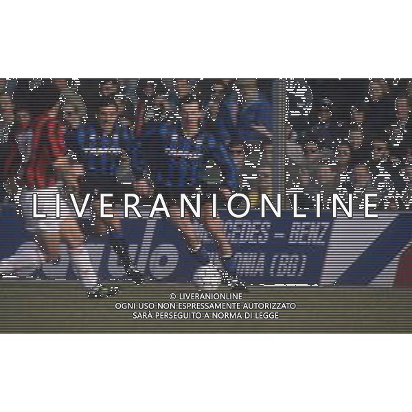 DIAP-RETROSPETTIVA ROBERTO RAMBAUDI CALCIATORE NELLA FOTO ROBERTO RAMBAUDI CON LA MAGLIA DELL\'ATALANTA CALCIO AG ALDO LIVERANI SAS