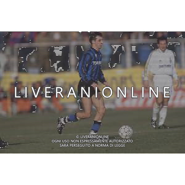 DIAP-RETROSPETTIVA ROBERTO RAMBAUDI CALCIATORE NELLA FOTO ROBERTO RAMBAUDI CON LA MAGLIA DELL\'ATALANTA CALCIO AG ALDO LIVERANI SAS