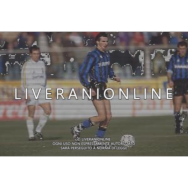 DIAP-RETROSPETTIVA ROBERTO RAMBAUDI CALCIATORE NELLA FOTO ROBERTO RAMBAUDI CON LA MAGLIA DELL\'ATALANTA CALCIO AG ALDO LIVERANI SAS