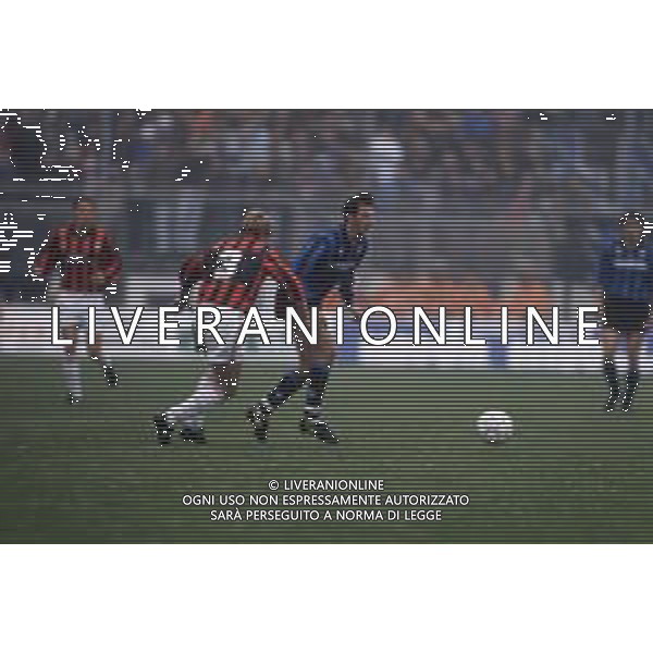 DIAP-RETROSPETTIVA ROBERTO RAMBAUDI CALCIATORE NELLA FOTO ROBERTO RAMBAUDI CON LA MAGLIA DELL\'ATALANTA CALCIO AG ALDO LIVERANI SAS