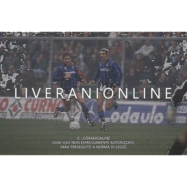 DIAP-RETROSPETTIVA ROBERTO RAMBAUDI CALCIATORE NELLA FOTO ROBERTO RAMBAUDI CON LA MAGLIA DELL\'ATALANTA CALCIO AG ALDO LIVERANI SAS