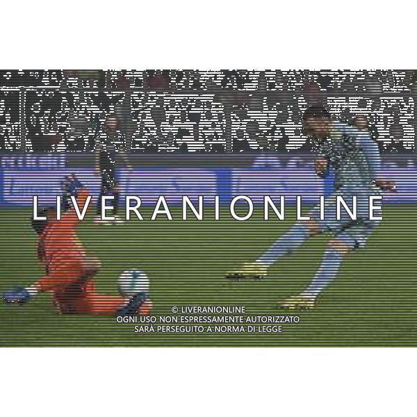 TVRG Cremonese vs Juventus nella foto Filip Kostic (Juventus) occasione da gol Cremona 01-11-2025 Stadio Giovanni Zini Cremonese vs Juventus Campionato Serie A Enilive - 10a giornata foto Roberto Garavaglia/Agenzia Aldo Liverani sas