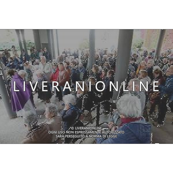 IMOLA 02 11 2025 CIMITERO PIRATELLO In occasione della ricorrenza della commemorazione di tutti i defunti, il vescovo Mons. Giovanni Mosciatti ha CELEBRATO la santa messa NELLA FOTO VESCOVO DI IMOLA GIOVANNI MOSCIATTI ©SANNA - AGENZIA ALDO LIVERANI SAS