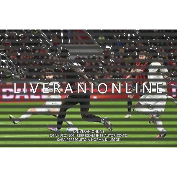 Milan vs Roma nella foto Rafael Leao (Milan) serve a Strahinja Pavlovic (Milan) la palla per il gol dell\'1 a 0 Milano 02-11-2025 Stadio Giuseppe Meazza - San Siro Milan vs Roma Campionato Serie A Enilive - 10a giornata foto Roberto Garavaglia/Agenzia Aldo Liverani sas