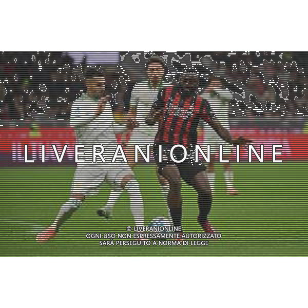 Milan vs Roma nella foto Mehmet Zeki Celik (Roma) e Youssouf Fofana (Milan) Milano 02-11-2025 Stadio Giuseppe Meazza - San Siro Milan vs Roma Campionato Serie A Enilive - 10a giornata foto Roberto Garavaglia/Agenzia Aldo Liverani sas