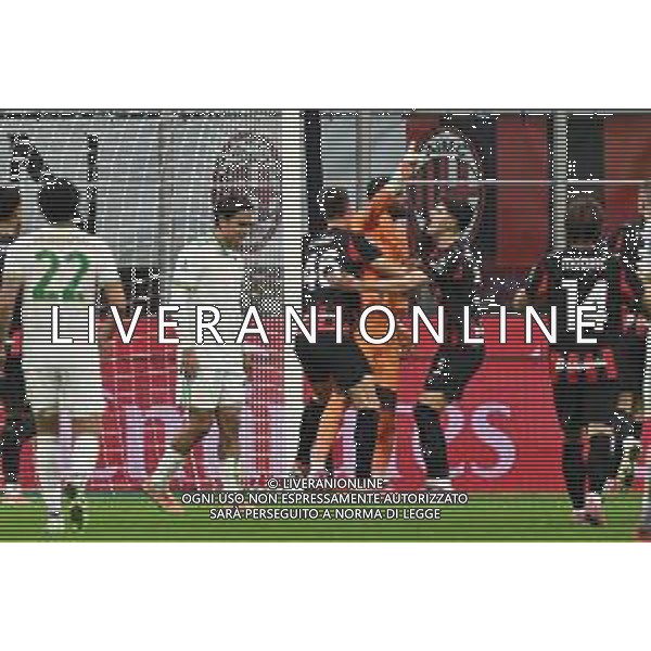 Milan vs Roma nella foto Paulo Dybala (Roma) delusione dopo il rigore sbagliato, e dietro esultanza Milan per il rigore parato da Mike Maignan (Milan) Milano 02-11-2025 Stadio Giuseppe Meazza - San Siro Milan vs Roma Campionato Serie A Enilive - 10a giornata foto Roberto Garavaglia/Agenzia Aldo Liverani sas
