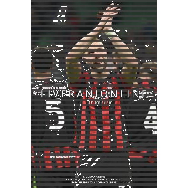 Milan vs Roma nella foto Strahinja Pavlovic (Milan) esultanza a fine partita Milano 02-11-2025 Stadio Giuseppe Meazza - San Siro Milan vs Roma Campionato Serie A Enilive - 10a giornata foto Roberto Garavaglia/Agenzia Aldo Liverani sas