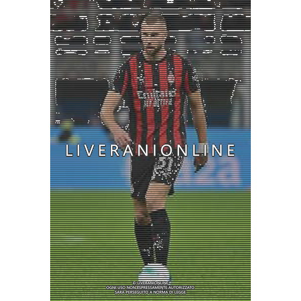 Milan vs Roma nella foto Strahinja Pavlovic (Milan) Milano 02-11-2025 Stadio Giuseppe Meazza - San Siro Milan vs Roma Campionato Serie A Enilive - 10a giornata foto Roberto Garavaglia/Agenzia Aldo Liverani sas