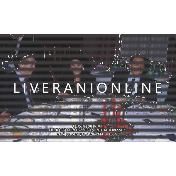 DIAP-RETROSPETTIVA SILVIO BERLUSCONI PRESIDENTE DEL MILAN CALCIO E POLITICO NELLA FOTO SILVIO BERLUSCONI NELL\'ANNO 1992-1993 A MILANO CON VITTORIO CECCHI GORI AG ALDO LIVERANI SAS