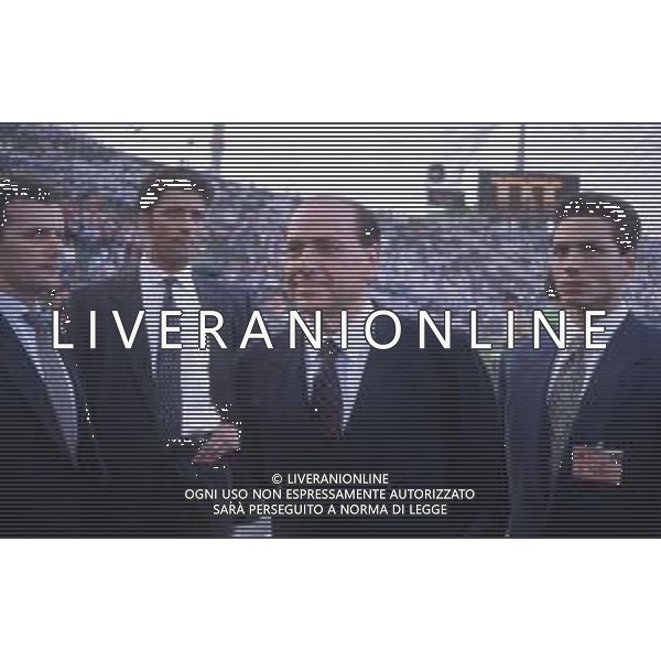 DIAP-RETROSPETTIVA SILVIO BERLUSCONI PRESIDENTE DEL MILAN CALCIO E POLITICO NELLA FOTO SILVIO BERLUSCONI NELL\'ANNO 1992-1993 CON PIERSILVIO BERLUSCONI AG ALDO LIVERANI SAS