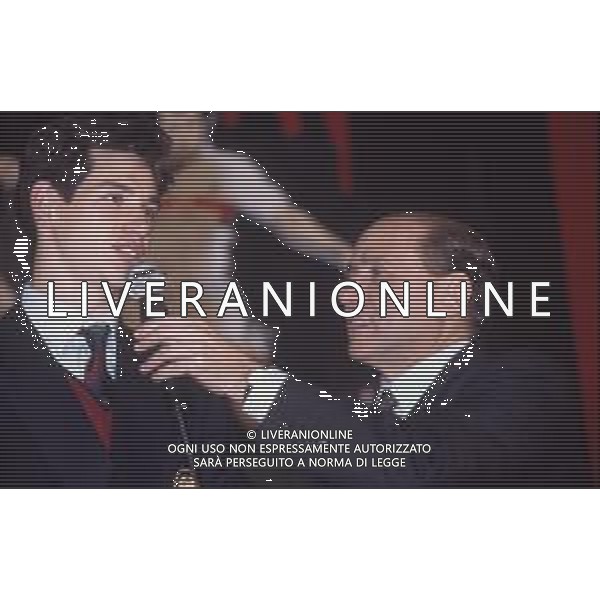 DIAP-RETROSPETTIVA SILVIO BERLUSCONI PRESIDENTE DEL MILAN CALCIO E POLITICO NELLA FOTO SILVIO BERLUSCONI NELL\'ANNO 1992-1993 A MILANO CON DEMETRIO ALBERTINI AG ALDO LIVERANI SAS