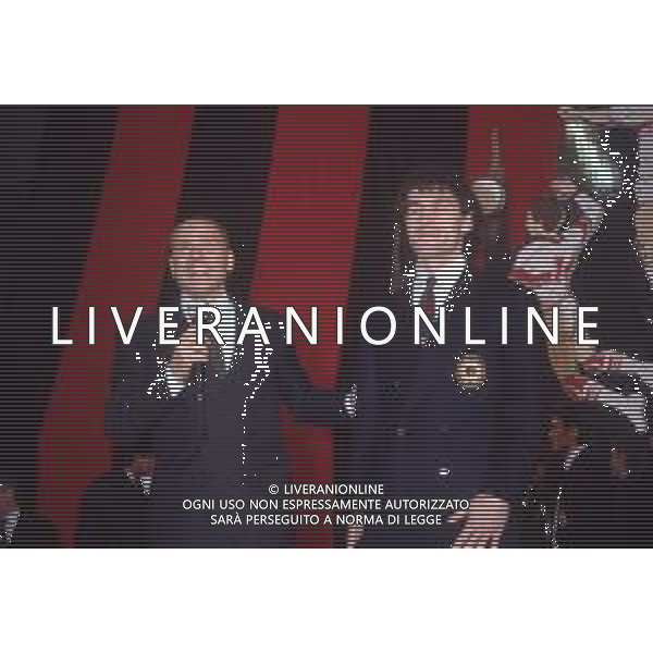 DIAP-RETROSPETTIVA SILVIO BERLUSCONI PRESIDENTE DEL MILAN CALCIO E POLITICO NELLA FOTO SILVIO BERLUSCONI NELL\'ANNO 1992-1993 A MILANO CON ROBERTO DONADONI AG ALDO LIVERANI SAS