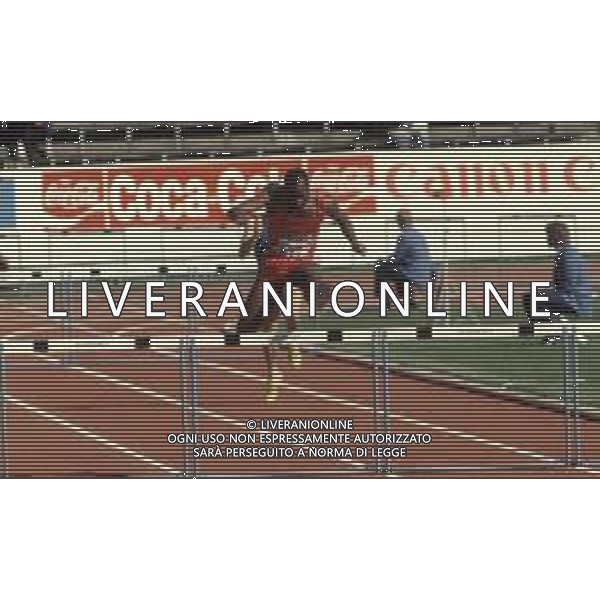 DIAP-RETROSPETTIVA EDWIN MOSES ATLETA NELLA FOTO EDWIN MOSES NELL\'ANNO 1983 AG ALDO LIVERANI SAS