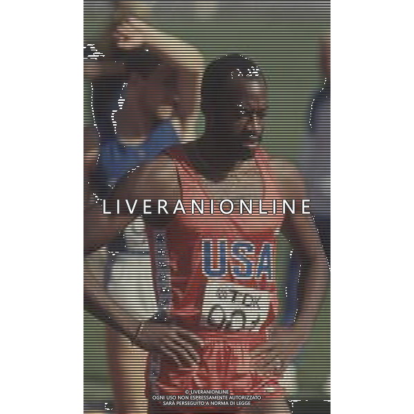DIAP-RETROSPETTIVA EDWIN MOSES ATLETA NELLA FOTO EDWIN MOSES NELL\'ANNO 1983 AG ALDO LIVERANI SAS
