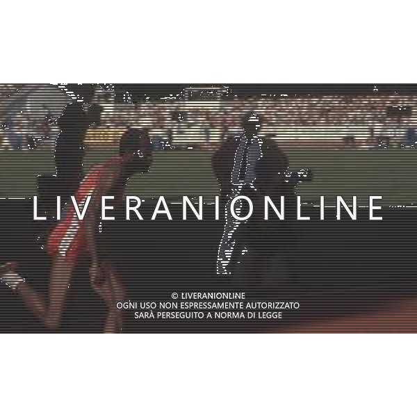 DIAP-RETROSPETTIVA EDWIN MOSES ATLETA NELLA FOTO EDWIN MOSES NELL\'ANNO 1983 AG ALDO LIVERANI SAS