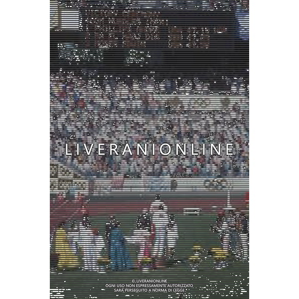 DIAP-RETROSPETTIVA EDWIN MOSES ATLETA NELLA FOTO EDWIN MOSES NELL\'ANNO 1988 ALLE OLIMPIADI DI SEUL AG ALDO LIVERANI SAS