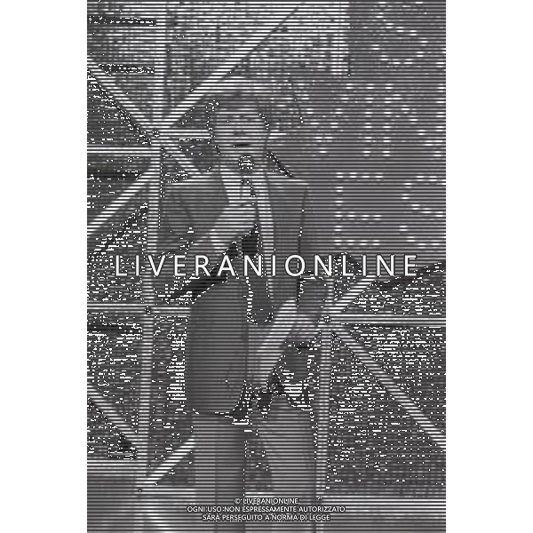 NEG-RETROSPETTIVA CLAUDIO LIPPI PRESENTATORE TELEVISIVO NELLA FOTO CLAUDIO LIPPI A SAINT VINCENT NELL\'ANNO 1983 AG ALDO LIVERANI SAS