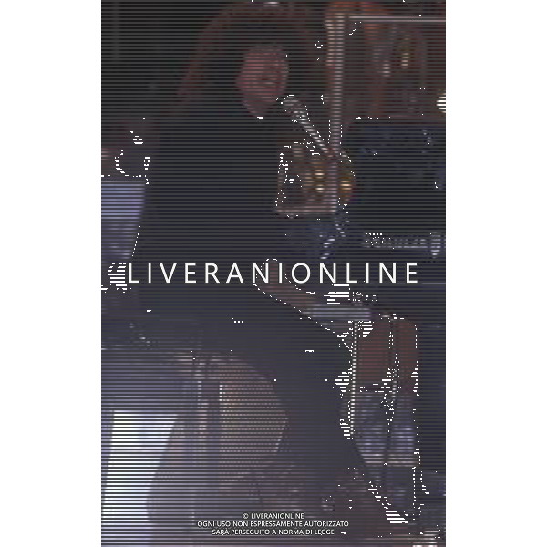 DIAP-RETROSPETTIVA RICCARDO COCCIANTE CANTANTE NELLA FOTO RICCARDO COCCIANTE AL FESTIVAL DI SANREMO NELL\'ANNO 1991 AG ALDO LIVERANI SAS