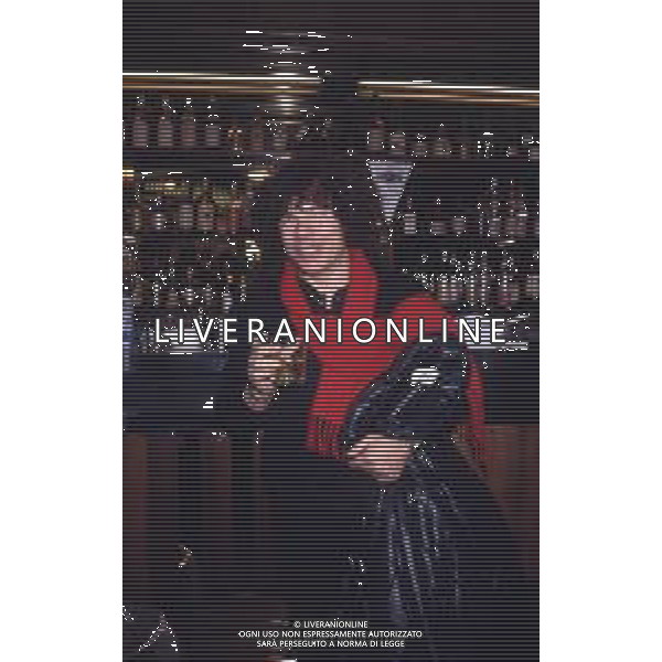 DIAP-RETROSPETTIVA RICCARDO COCCIANTE CANTANTE NELLA FOTO RICCARDO COCCIANTE AL FESTIVAL DI SANREMO NELL\'ANNO 1991 AG ALDO LIVERANI SAS