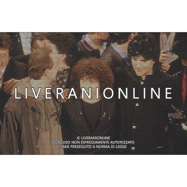 DIAP-RETROSPETTIVA RICCARDO COCCIANTE CANTANTE NELLA FOTO RICCARDO COCCIANTE AL FESTIVAL DI SANREMO NELL\'ANNO 1991 CON MARCO MASINI E RENATO ZERO