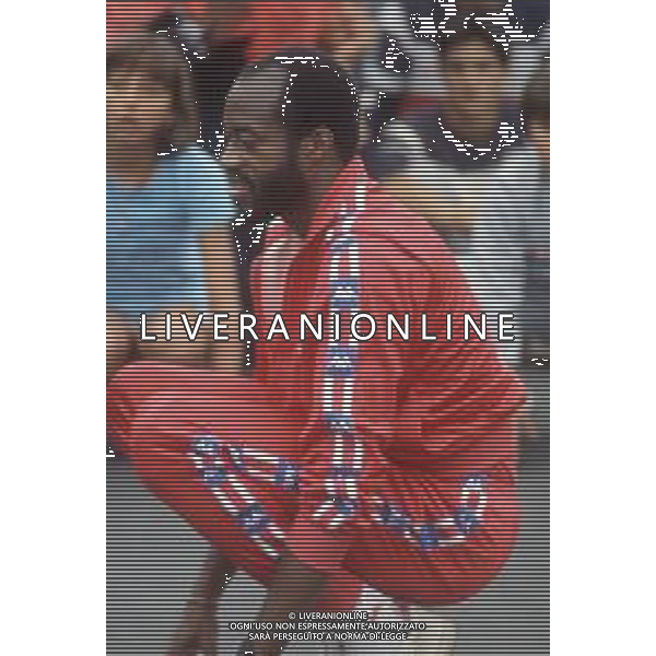 DIAP-RETROSPETTIVA EDWIN MOSES ATLETA NELLA FOTO EDWIN MOSES A VIGEVANO NELL\'ANNO 1984 AG ALDO LIVERANI SAS