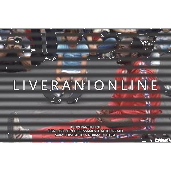 DIAP-RETROSPETTIVA EDWIN MOSES ATLETA NELLA FOTO EDWIN MOSES A VIGEVANO NELL\'ANNO 1984 AG ALDO LIVERANI SAS