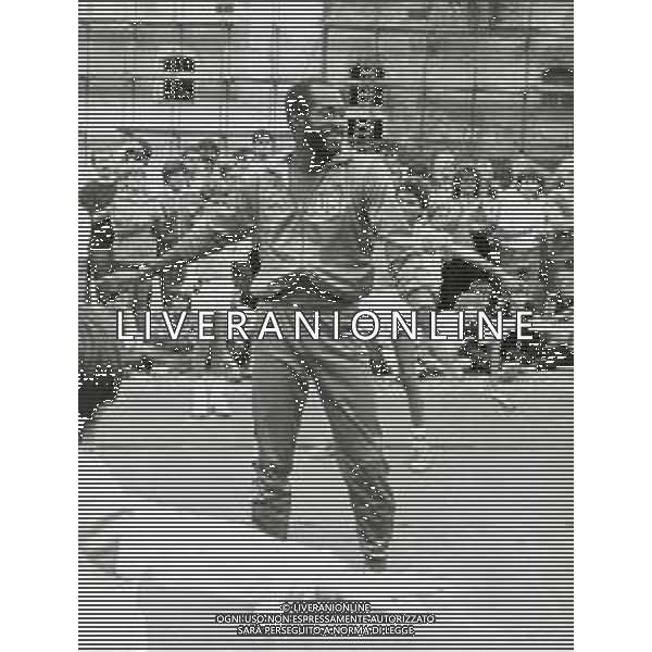 DIAP-RETROSPETTIVA EDWIN MOSES ATLETA NELLA FOTO EDWIN MOSES A VIGEVANO NELL\'ANNO 1984 AG ALDO LIVERANI SAS