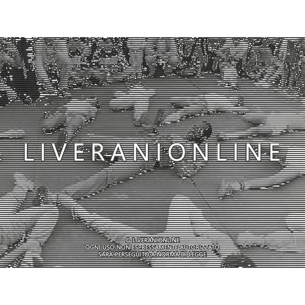 DIAP-RETROSPETTIVA EDWIN MOSES ATLETA NELLA FOTO EDWIN MOSES A VIGEVANO NELL\'ANNO 1984 AG ALDO LIVERANI SAS